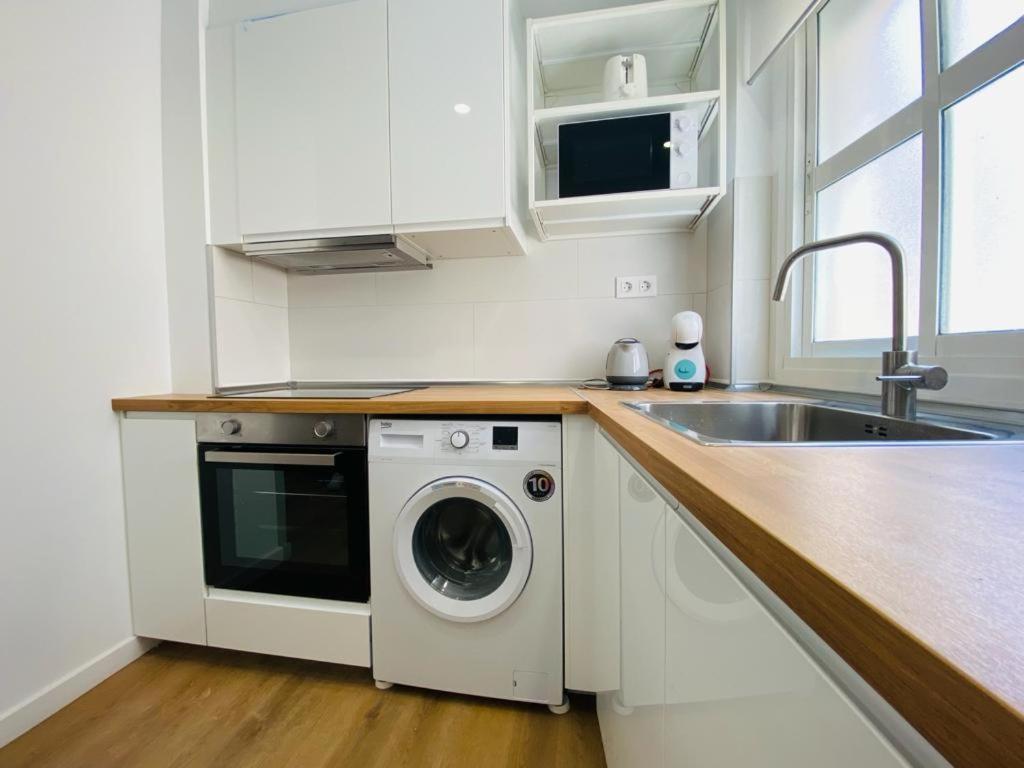 Thyssen Wabi Malaga Apartment Luaran gambar